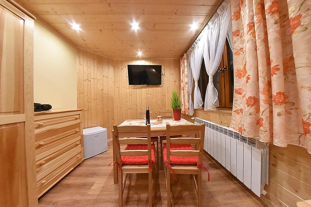 Apartamenty U Piekorza Шафляри Стая снимка